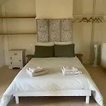 Monte Vinea Bed & Breakfast
