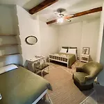 Monte Vinea Bed & Breakfast Montouliers